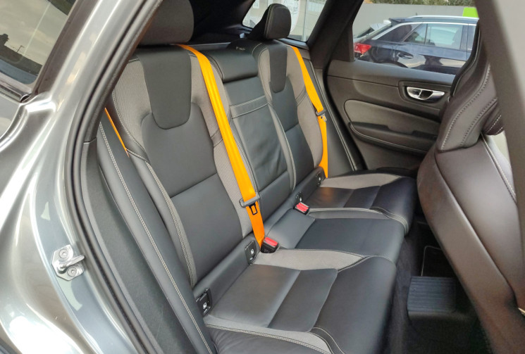 Volvo XC60 T8 POLESTAR AWD 318 + 87 / SUIVI VOLVO