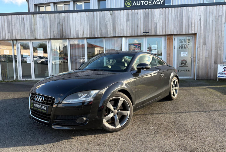 Audi TT  3.2 V6 250 BASE /  CHAINE DE DISTRIBUTION / BOITE AUTOMATIQUE /GARANTIE 12 MOIS 