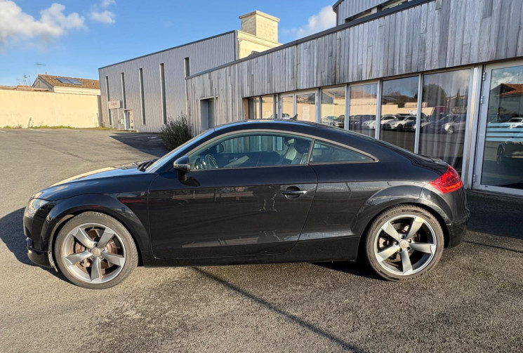 Audi TT  3.2 V6 250 BASE /  BOITE AUTOMATIQUE /GARANTIE 12 MOIS 