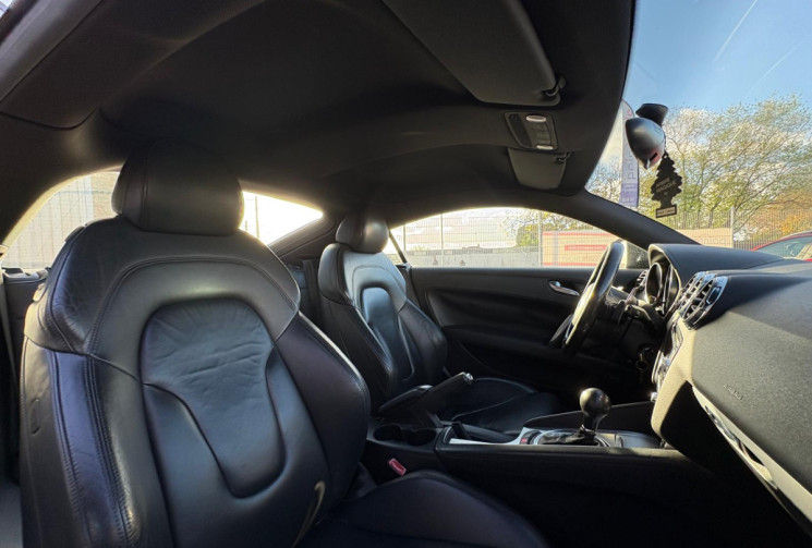 Audi TT  3.2 V6 250 BASE /  CHAINE DE DISTRIBUTION / BOITE AUTOMATIQUE /GARANTIE 12 MOIS 