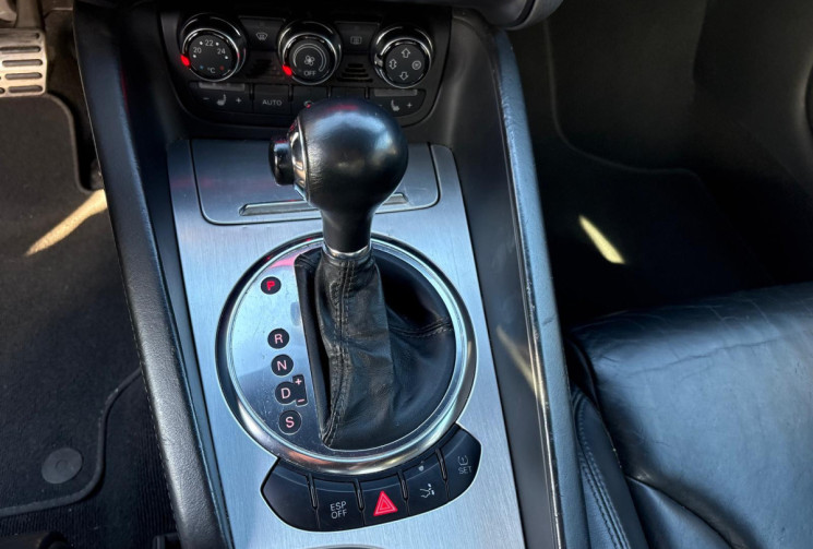 Audi TT  3.2 V6 250 BASE /  BOITE AUTOMATIQUE /GARANTIE 12 MOIS 