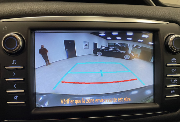 Toyota Yaris III Hybrid 1.5 100h Dynamic – Boite auto - Caméra – Clim auto – Bluetooth