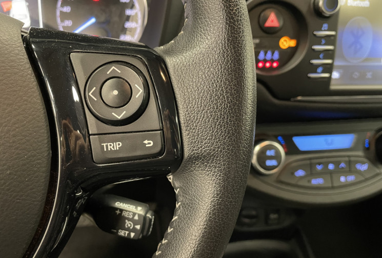 Toyota Yaris III Hybrid 1.5 100h Dynamic – Boite auto - Caméra – Clim auto – Bluetooth