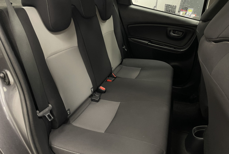 Toyota Yaris III Hybrid 1.5 100h Dynamic – Boite auto - Caméra – Clim auto – Bluetooth