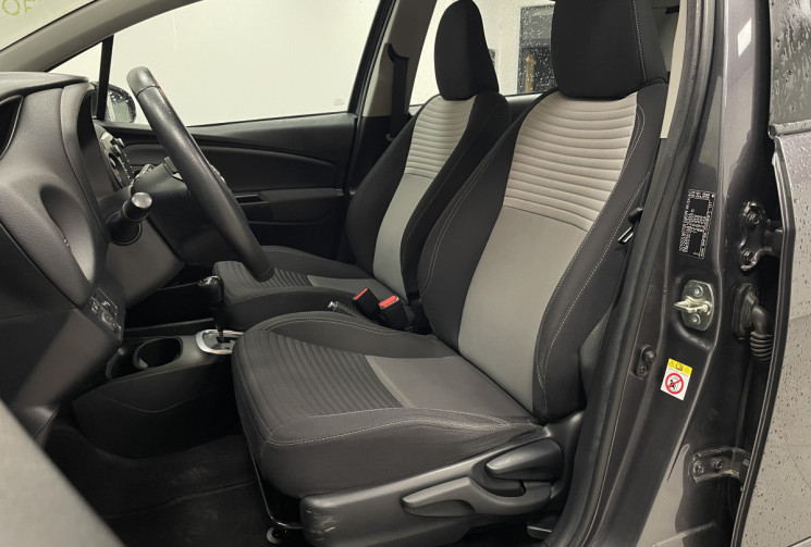 Toyota Yaris III Hybrid 1.5 100h Dynamic – Boite auto - Caméra – Clim auto – Bluetooth