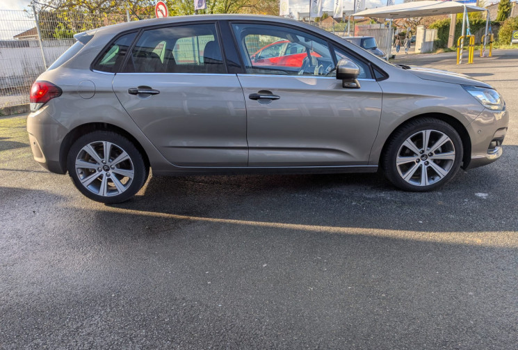 Citroën C4 1.6 BLUE HDI 120   / BON ETAT / GARANTIE 12 MOIS 