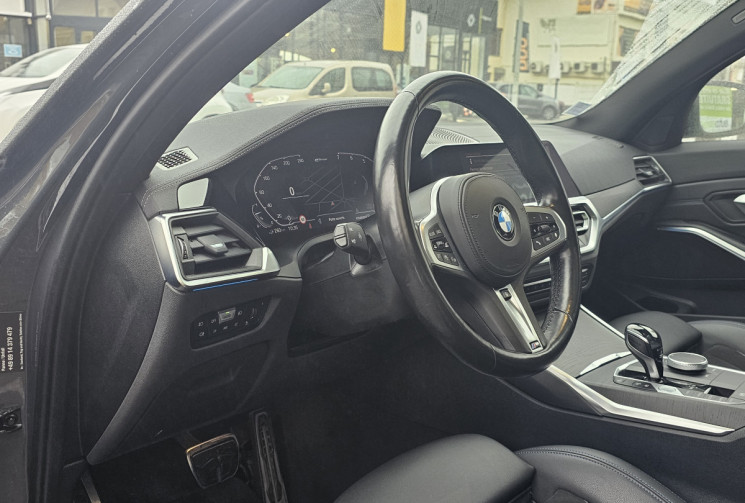 BMW Série 3 330e 292 ch M Sport Toit ouvrant Phare lazer 