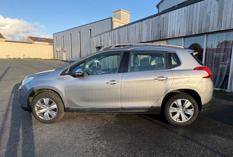 Peugeot 2008 1.2  S&S 110 ALLURE / DISTRIBUTION NEUVE /GARANTIE 12 MOIS 