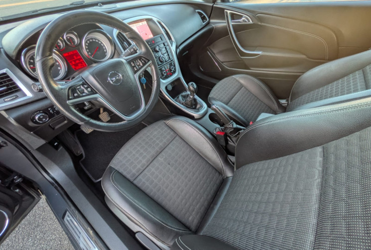 Opel Astra GTC 140 CV 1.4 TURBO / GPS / BOITIER ETHANOL / GARANTIE 12 MOIS