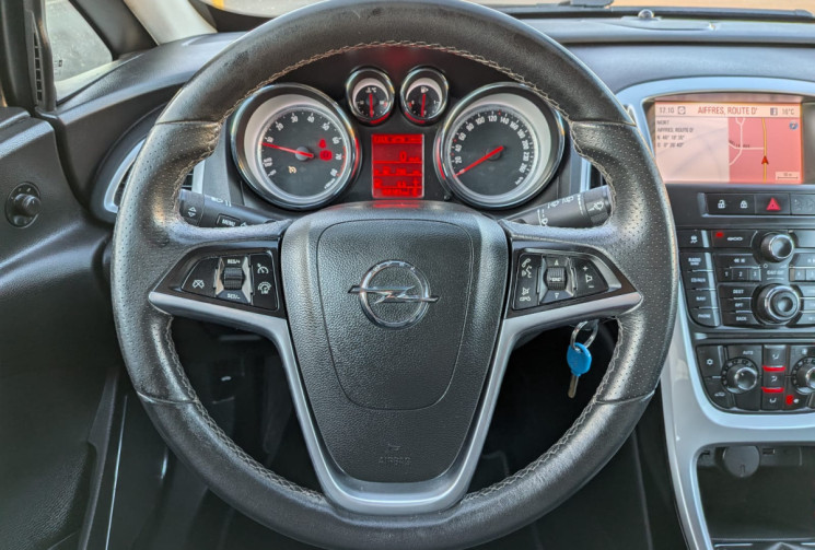 Opel Astra GTC 140 CV 1.4 TURBO / GPS / BON ETAT / GARANTIE 12 MOIS
