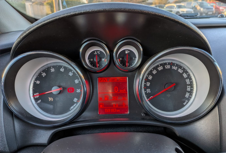 Opel Astra GTC 140 CV 1.4 TURBO / GPS / BON ETAT / GARANTIE 12 MOIS