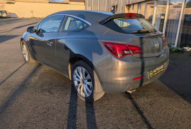 Opel Astra GTC 140 CV 1.4 TURBO / GPS / BON ETAT / GARANTIE 12 MOIS