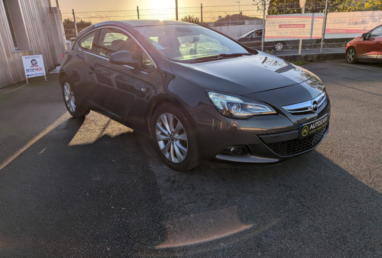 Opel Astra GTC 140 CV 1.4 TURBO / GPS / BON ETAT / GARANTIE 12 MOIS
