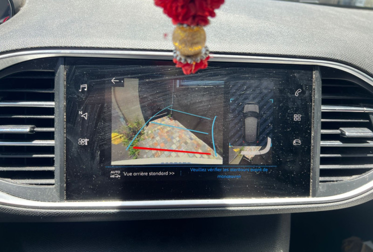 Peugeot 308  II Phase II 1.5 Blue HDi S&S 102 cv STYLE