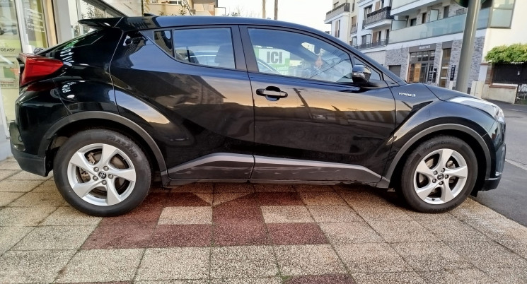 Toyota C-HR 1.8 VVT-i 122 HSD Hybrid SUIVI TOYOTA