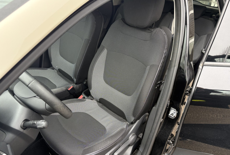 Renault Captur CAPTUR  DCI 90 cv EDC intense