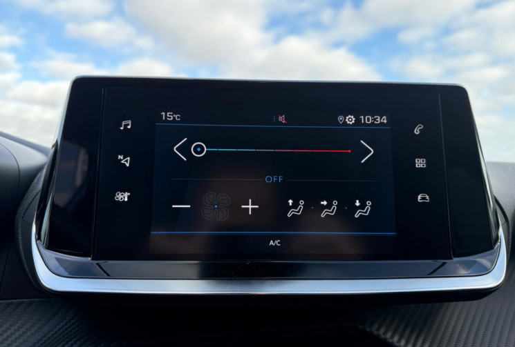 Peugeot 208 1.2 PURETECH 100 S&S STYLE 