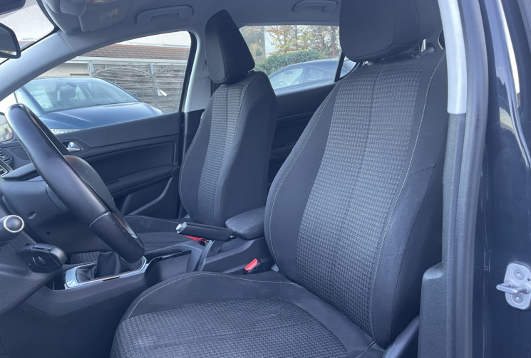 Peugeot 308 1.2 / 110 CH / ACTIVE