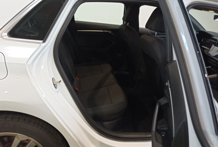 Audi A3 SPORTBACK Sportback 30 TFSI 110ch Mild Hybrid Business line S tronic 7