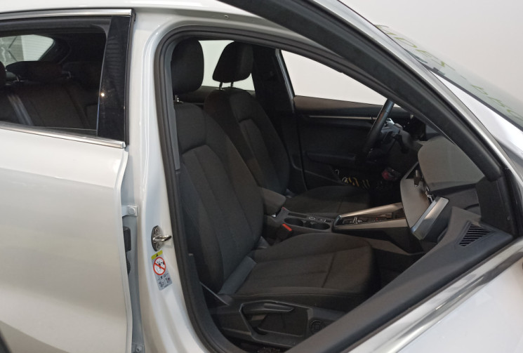 Audi A3 SPORTBACK Sportback 30 TFSI 110ch Mild Hybrid Business line S tronic 7