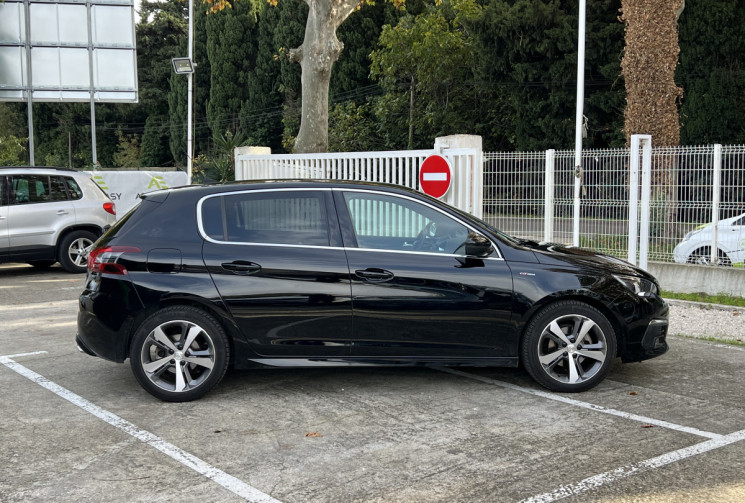 Peugeot 308 1.2 Puretech 130 GT Line / Toit Panoramique / Carplay / Distribution OK / Keyless 