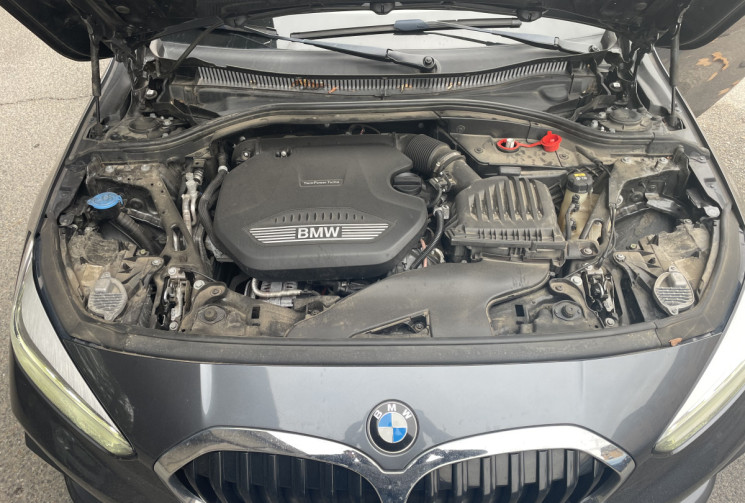 BMW Série 1 F40 Business 1.5 DCT7 116