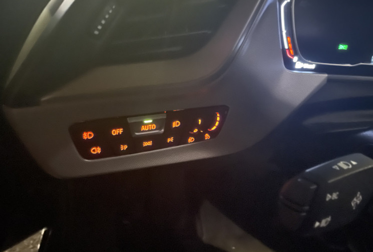 BMW Série 1 F40 Business 1.5 DCT7 116