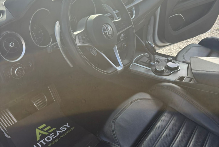 Alfa Romeo Stelvio  Alpha Romeo Stelvio 2.2 JTD 210 AT8 Q4 Turismo / Moteur Neuf
