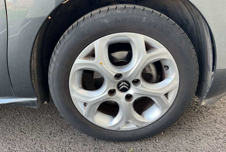 Citroën C3 1.2 VTi 82 ch / 1ERE MAIN