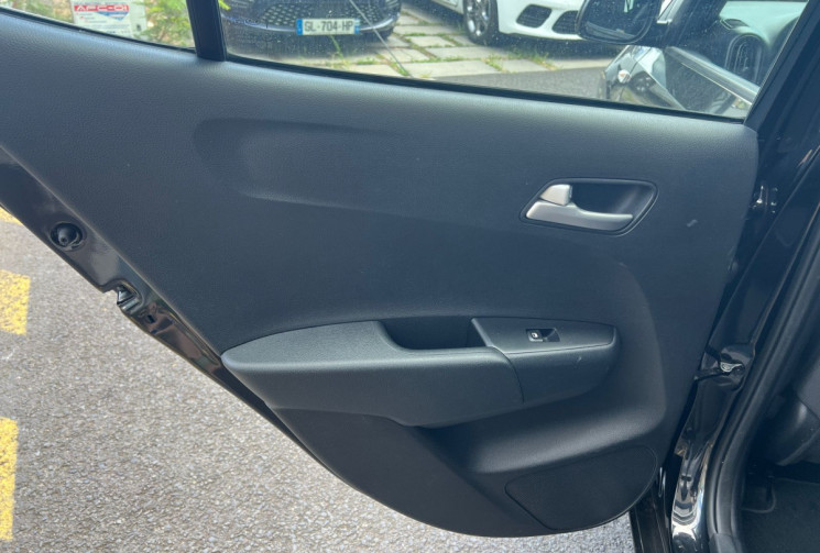 Kia Picanto  1.0 MPi 12V 67 cv ACTIVE