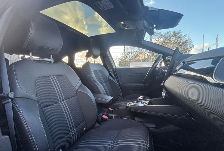 Renault Captur 1.6 E-TECH 145 ENGINEERED / TOIT OUVRANT / CAR PLAY / GARANTIE 12 MOIS