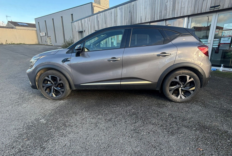 Renault Captur 1.6 E-TECH 145 ENGINEERED / TOIT OUVRANT / CAR PLAY / GARANTIE 12 MOIS