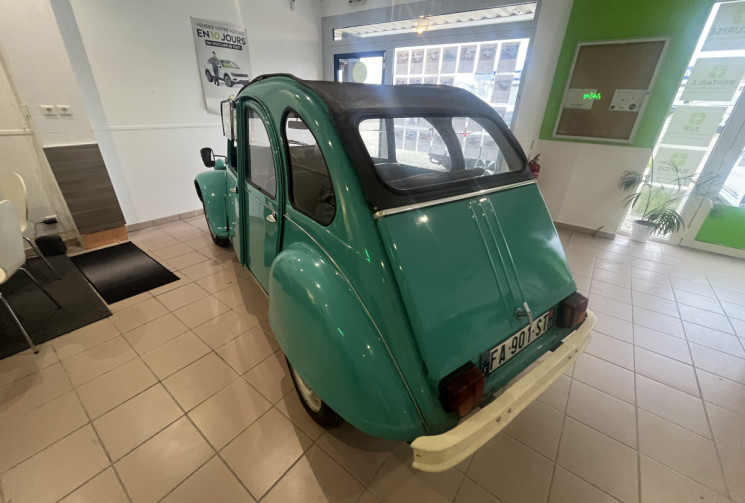 Citroën 2CV 2CV4 à finir de restaurer 