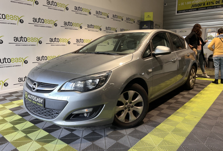 Opel Astra 1.4 140 CH ESSENCE/ GPL COSMO BVM6 / MOTEUR A CHAINE