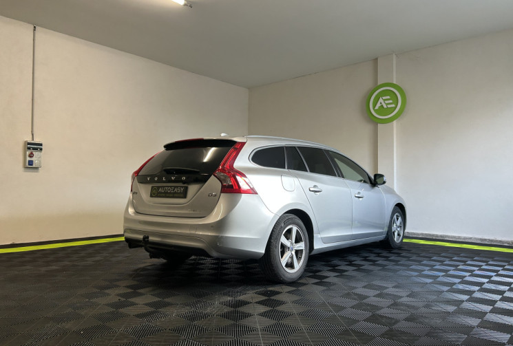 Volvo V60 2.0 D3 150 cv Summum