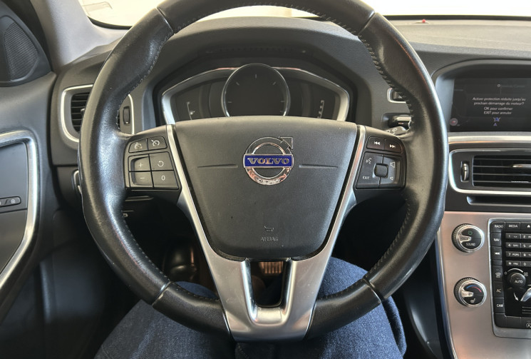 Volvo V60 2.0 D3 150 cv Summum