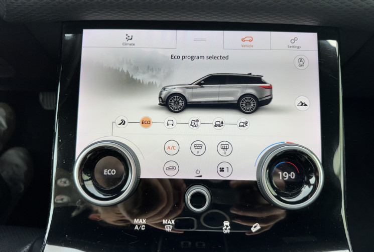 Land-Rover Range Rover Velar 2.0 240CH SD4 R-DYNAMIC AWD