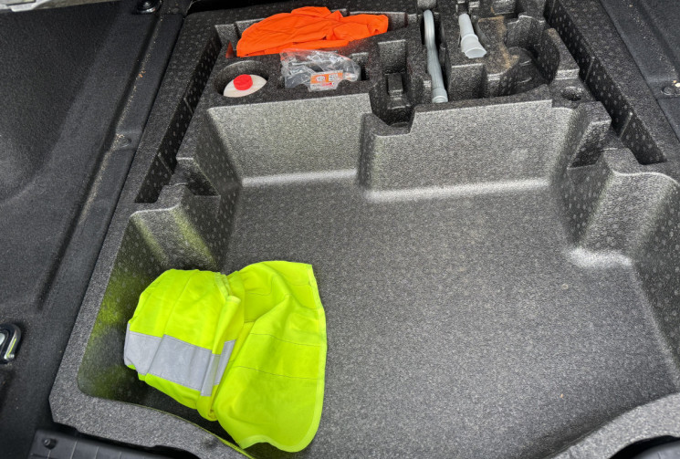 Land-Rover Range Rover Velar 2.0 240CH SD4 R-DYNAMIC AWD