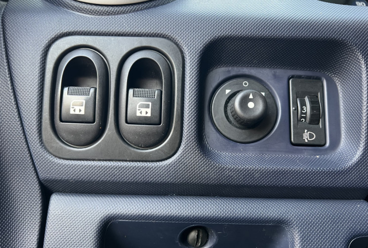 Peugeot 1007 1.4 HDi 70cv  / DISTRI OK