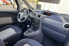 Peugeot 1007 1.4 HDi 70cv  / DISTRI OK