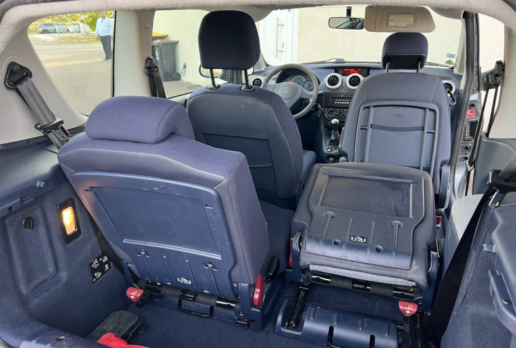 Peugeot 1007 1.4 HDi 70cv  / DISTRI OK