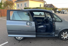 Peugeot 1007 1.4 HDi 70cv  / DISTRI OK