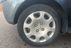 Peugeot 1007 1.4 HDi 70cv  / DISTRI OK