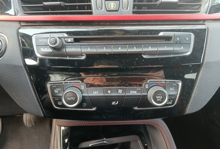 BMW X1 (F48) 18d sDrive 2.0d Sport 150 / Boite Manuelle