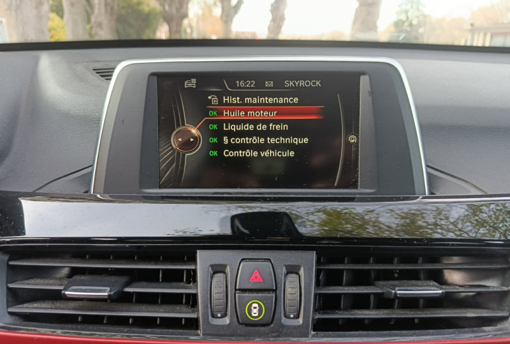 BMW X1 (F48) 18d sDrive 2.0d Sport 150 / Boite Manuelle