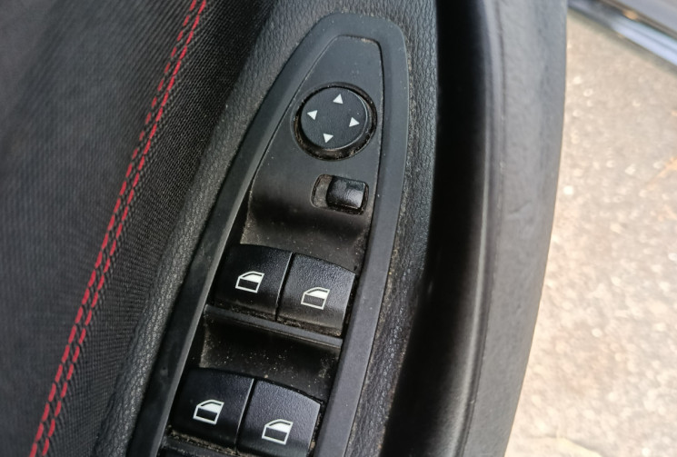 BMW X1 (F48) 18d sDrive 2.0d Sport 150 / Boite Manuelle