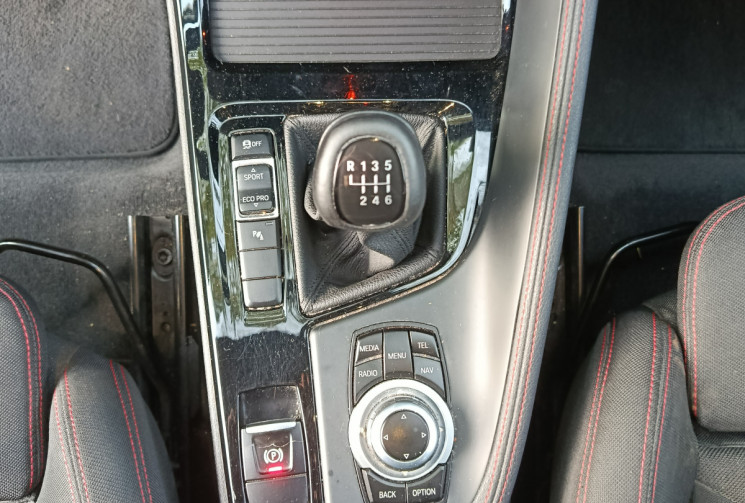 BMW X1 (F48) 18d sDrive 2.0d Sport 150 / Boite Manuelle