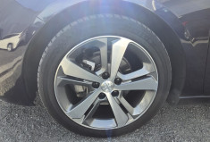 Peugeot 308 1.5 BlueHDi 130ch Tech Edition* toit pano * alcantara* carplay * camera * clim bi-zone *