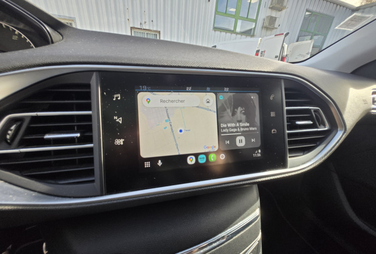 Peugeot 308 1.5 BlueHDi 130ch Tech Edition* toit pano * alcantara* carplay * camera * clim bi-zone *