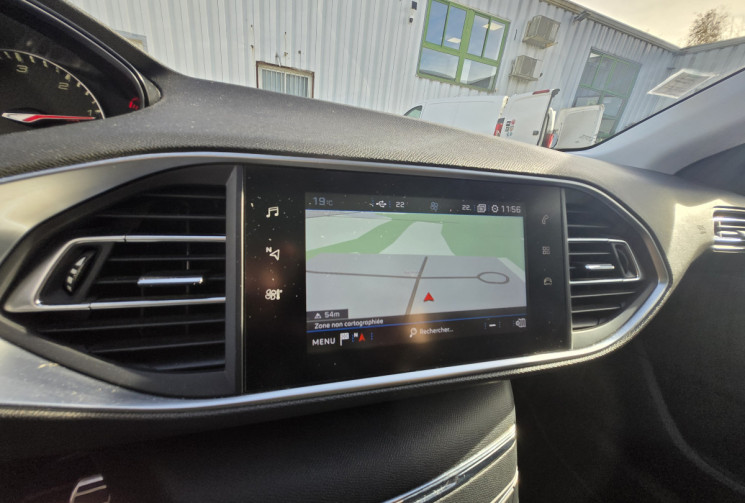 Peugeot 308 1.5 BlueHDi 130ch Tech Edition* toit pano * alcantara* carplay * camera * clim bi-zone *